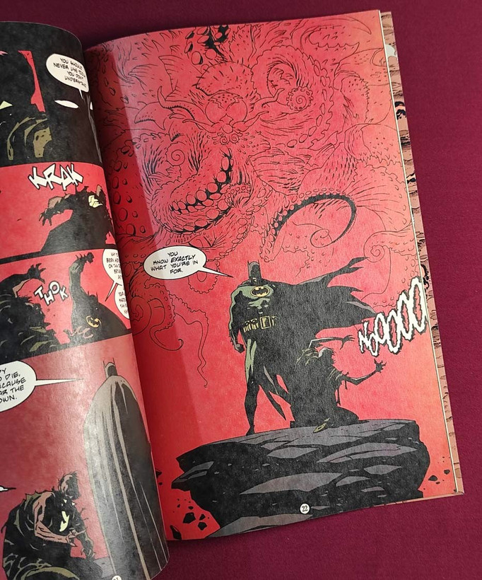 کمیک اورجینال بتمن Batman: Legends of the Dark Knight
