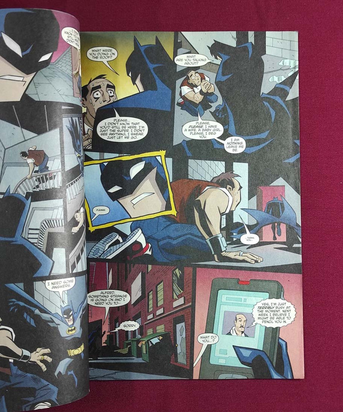 خرید کمیک اورجینال بتمن Batman Strikes #31
